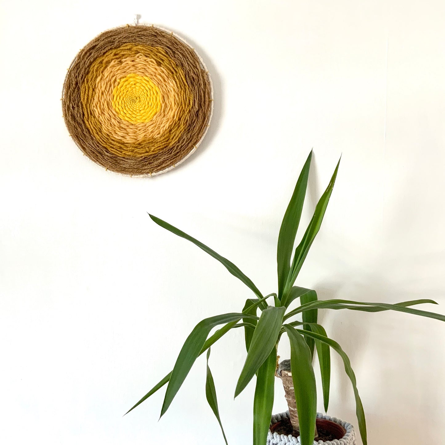 Vintage inspired circular weaving