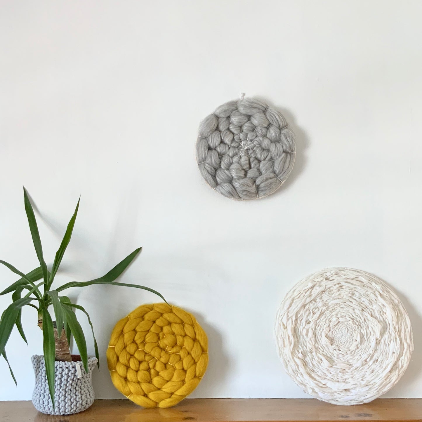 Light grey circular weaving